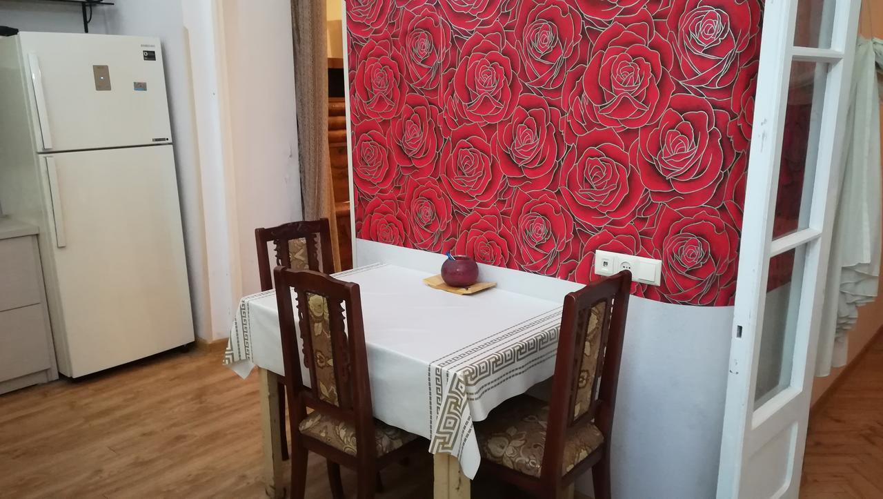Center Apartment Тбилиси Екстериор снимка