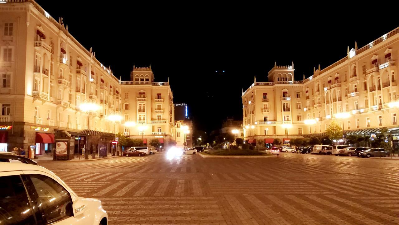 Center Apartment Тбилиси Екстериор снимка