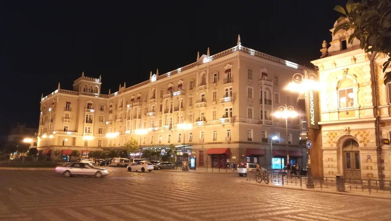 Center Apartment Тбилиси Екстериор снимка