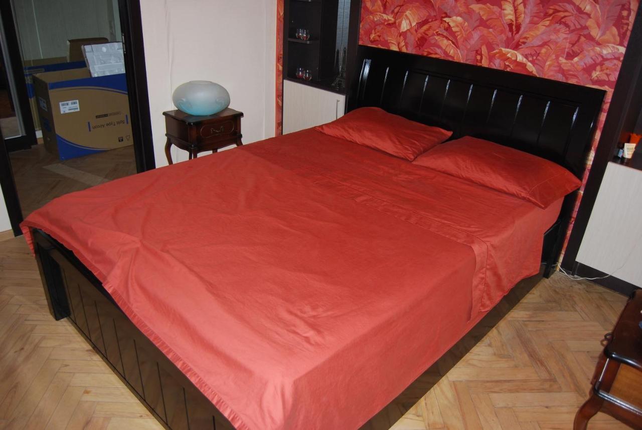 Center Apartment Тбилиси Екстериор снимка